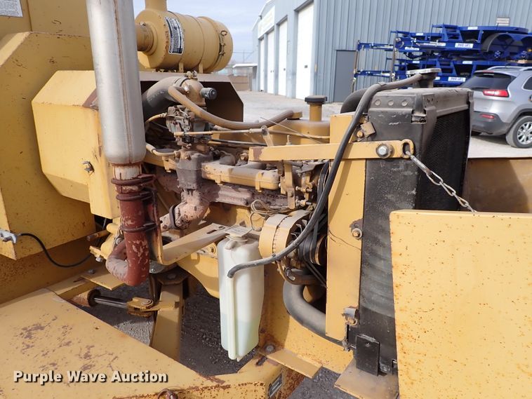 image for item DC4156 1989 Vermeer BC1250  wood chipper