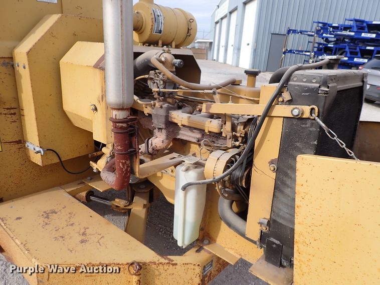 image for item DC4156 1989 Vermeer BC1250  wood chipper