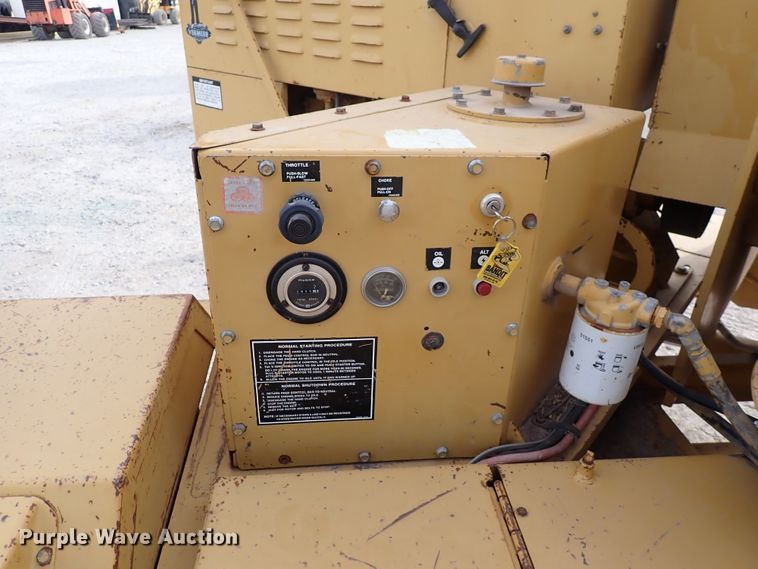 image for item DC4156 1989 Vermeer BC1250  wood chipper