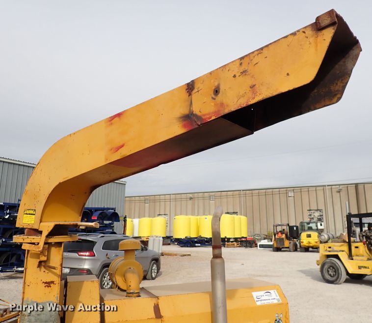 image for item DC4156 1989 Vermeer BC1250  wood chipper