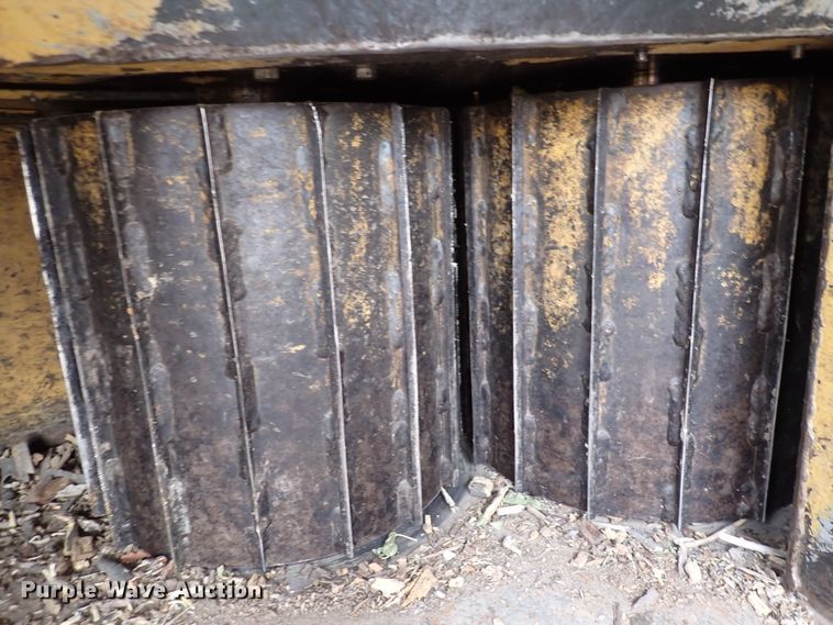 image for item DC4156 1989 Vermeer BC1250  wood chipper