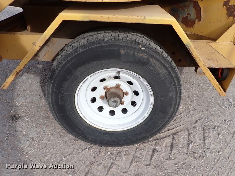 image for item DC4156 1989 Vermeer BC1250  wood chipper