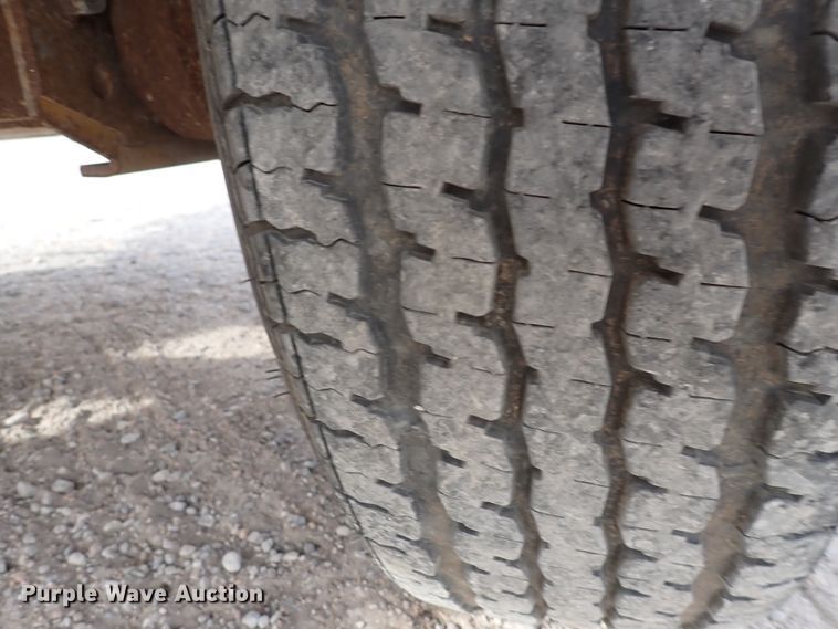 image for item DC4156 1989 Vermeer BC1250  wood chipper