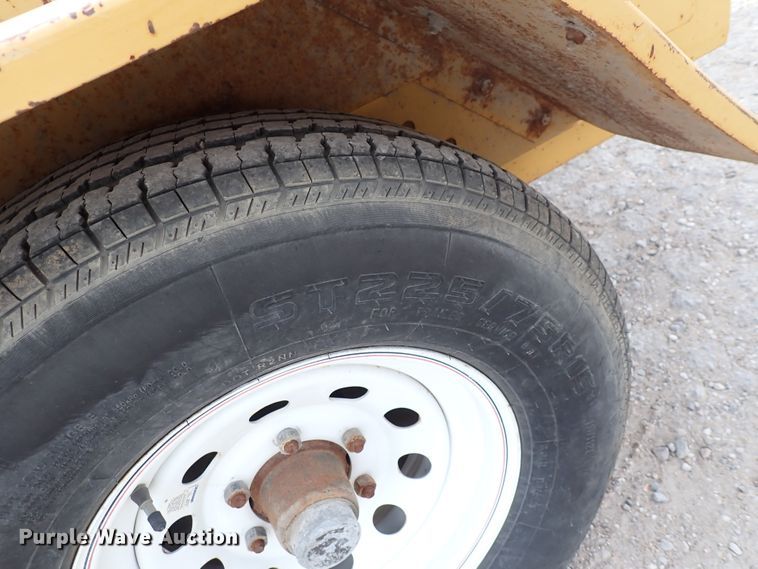 image for item DC4156 1989 Vermeer BC1250  wood chipper