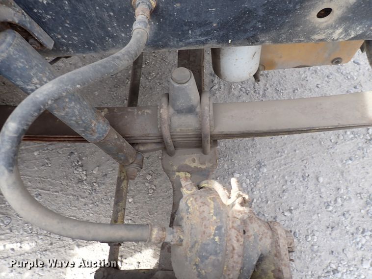 image for item DC4157 1990 Freightliner  flatbed truck