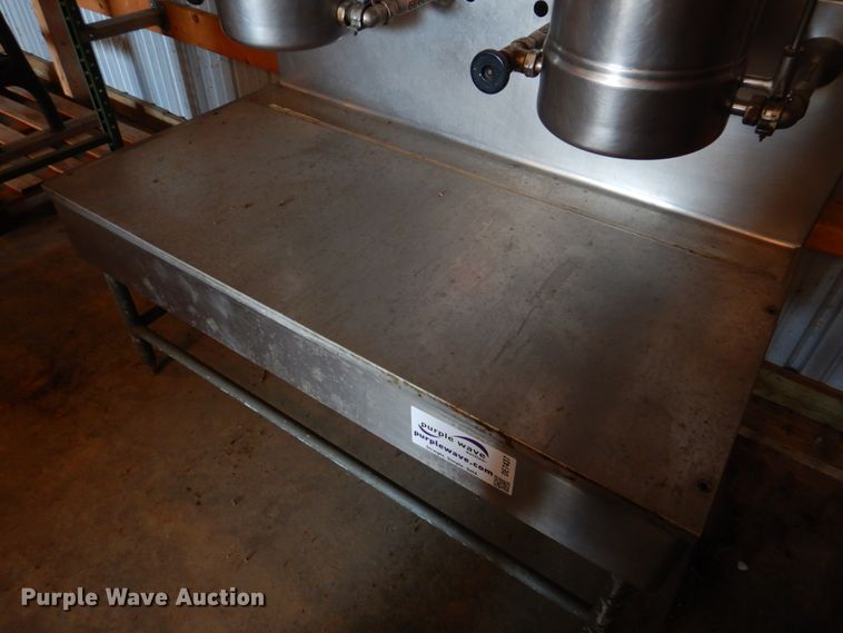 image for item DE7437 Restraunt equipment