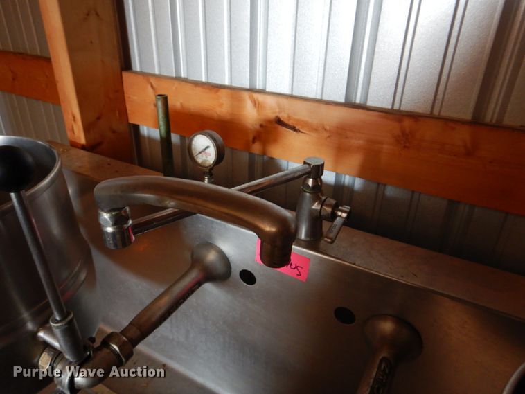 image for item DE7437 Restraunt equipment