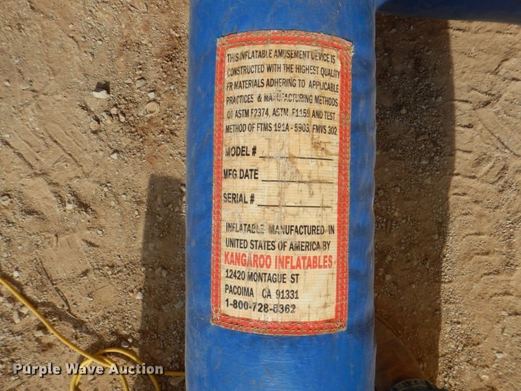 image for item DH7319 Bounce house