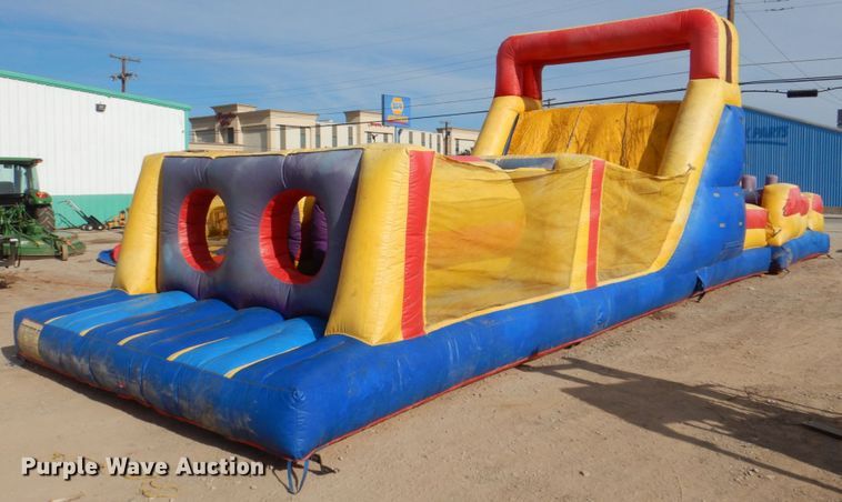 image for item DH7321 Obstacle course bounce house