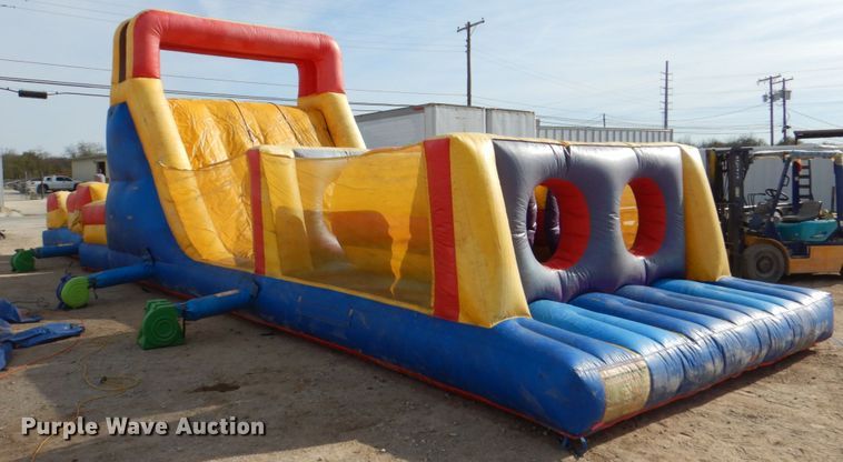 image for item DH7321 Obstacle course bounce house