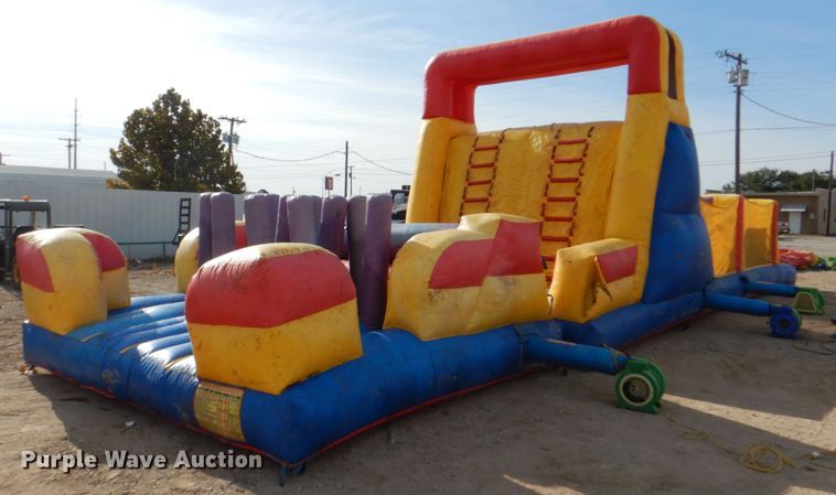 image for item DH7321 Obstacle course bounce house