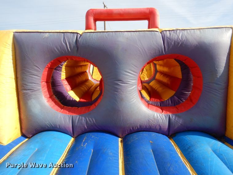 image for item DH7321 Obstacle course bounce house