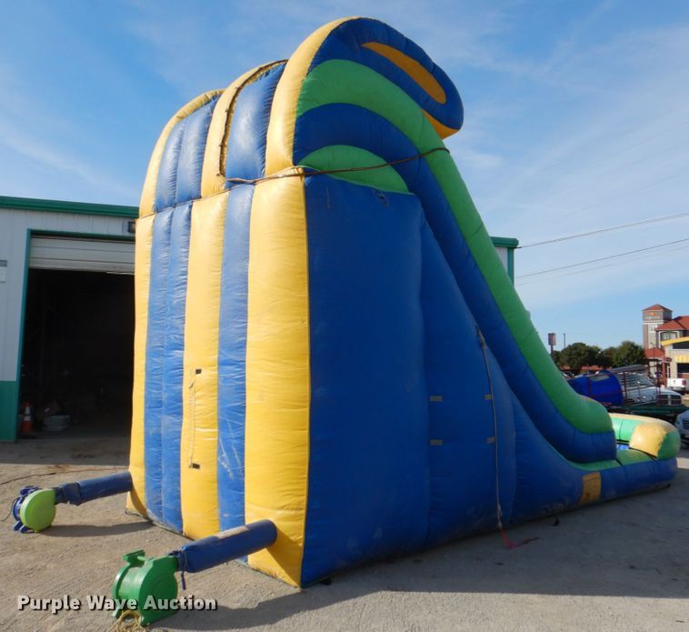 image for item DH7322 Slide bounce house