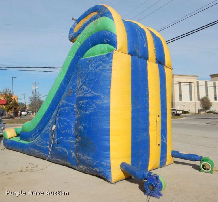 image for item DH7322 Slide bounce house