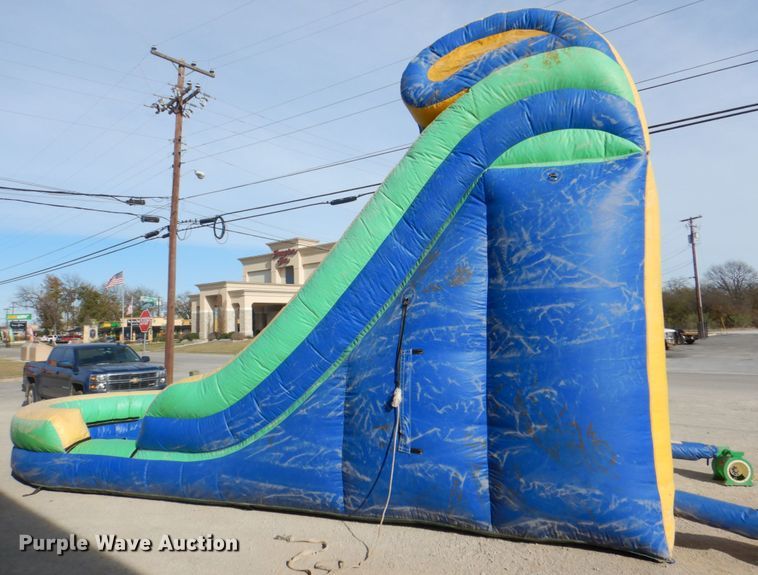 image for item DH7322 Slide bounce house