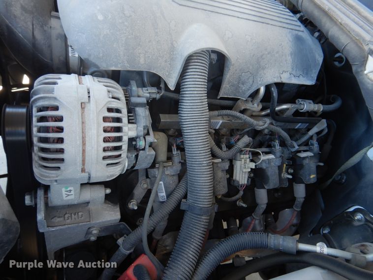 image for item DH8065 2005 Chevrolet Suburban 1500 LT  SUV