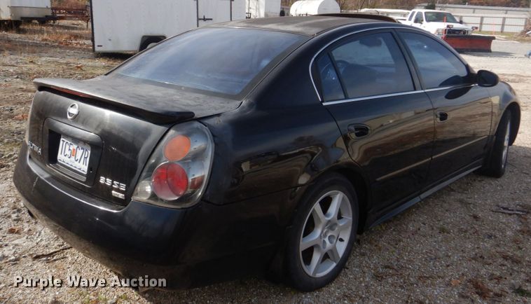 image for item DH8072 2003 Nissan Altima 3.5 SE