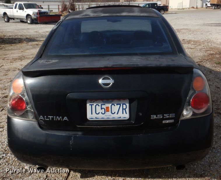 image for item DH8072 2003 Nissan Altima 3.5 SE