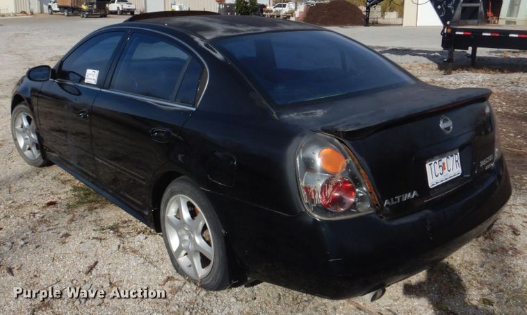 image for item DH8072 2003 Nissan Altima 3.5 SE