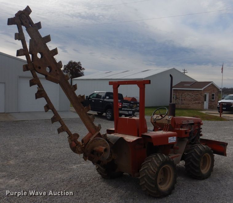 image for item DH8075 1973 Ditch Witch R40  trencher