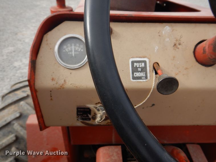 image for item DH8075 1973 Ditch Witch R40  trencher