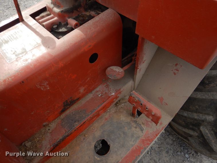 image for item DH8075 1973 Ditch Witch R40  trencher