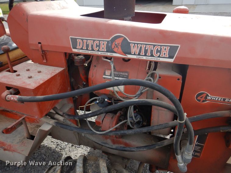 image for item DH8075 1973 Ditch Witch R40  trencher
