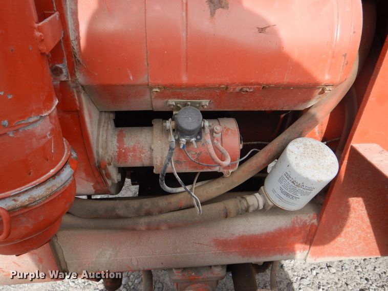 image for item DH8075 1973 Ditch Witch R40  trencher