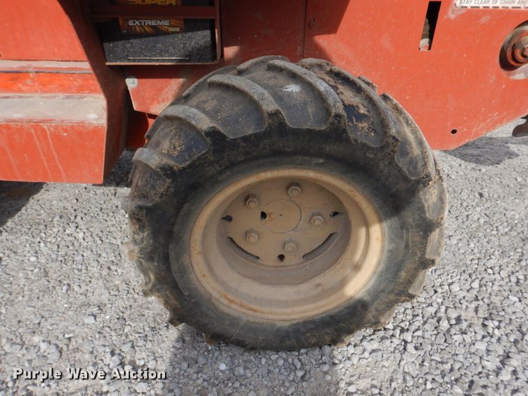 image for item DH8075 1973 Ditch Witch R40  trencher