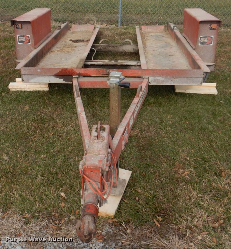 image for item DH8075 1973 Ditch Witch R40  trencher