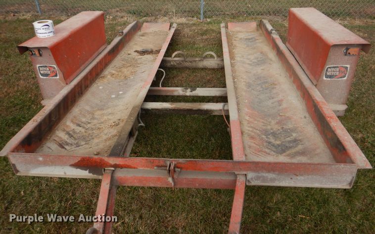 image for item DH8075 1973 Ditch Witch R40  trencher