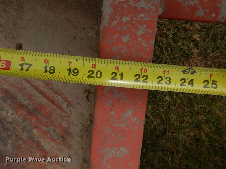 image for item DH8075 1973 Ditch Witch R40  trencher