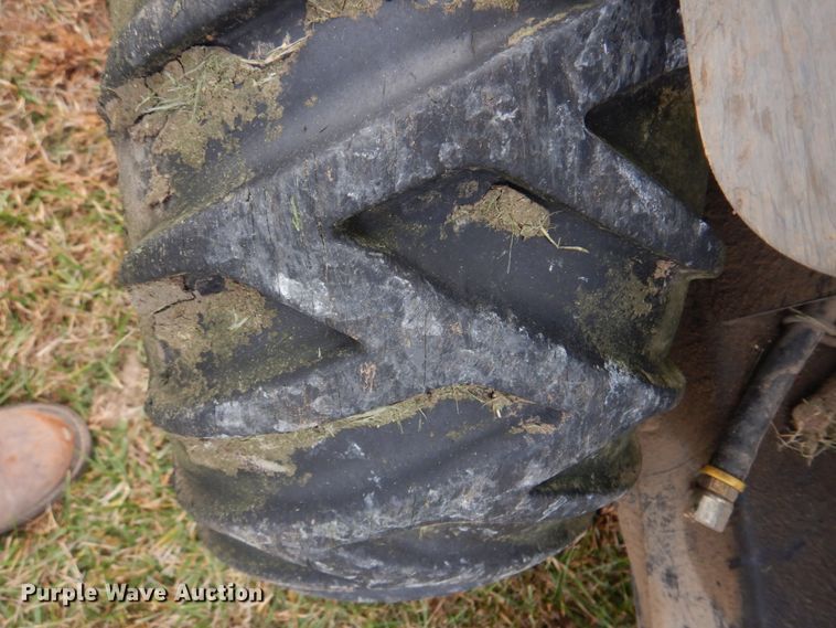 image for item DH8079 Dixie Chopper Silver Eagle HP  ZTR lawn mower