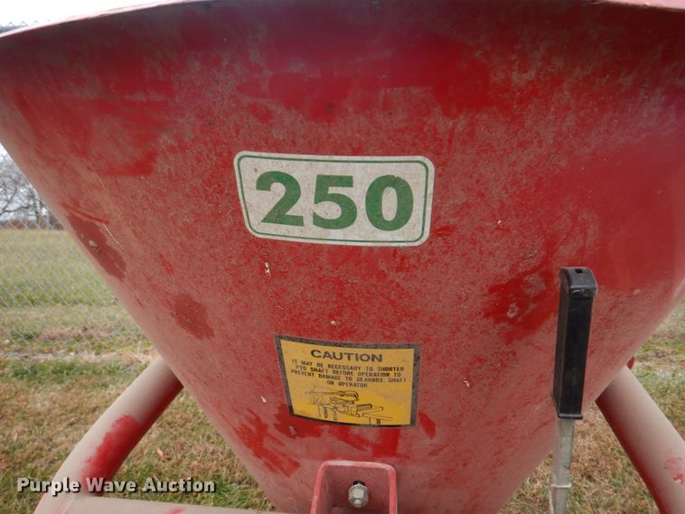 image for item DH8081 Agrex  spreader