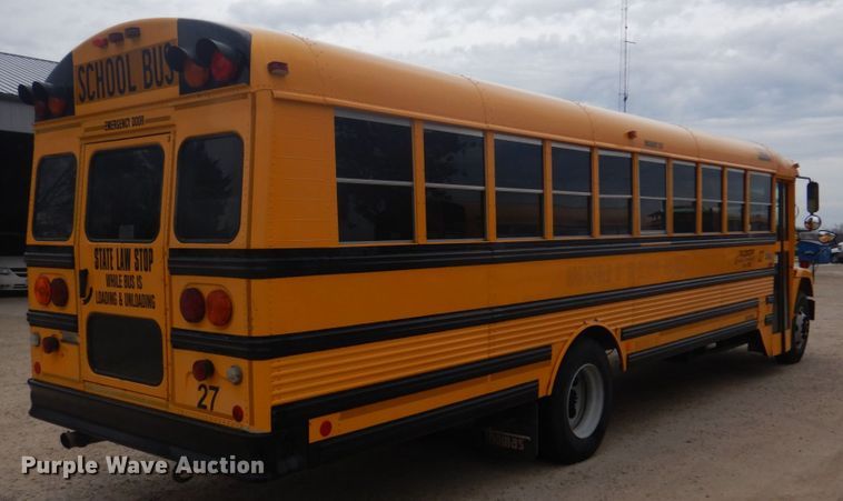 image for item DH8122 2002 Freightliner  Thomas Built school bus