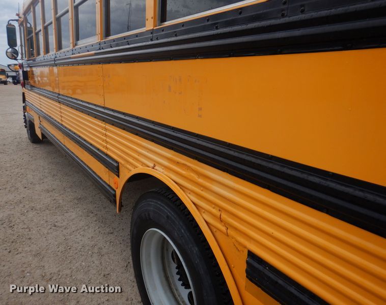 image for item DH8122 2002 Freightliner  Thomas Built school bus