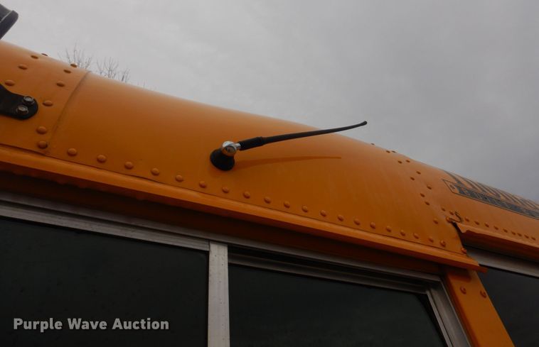 image for item DH8122 2002 Freightliner  Thomas Built school bus