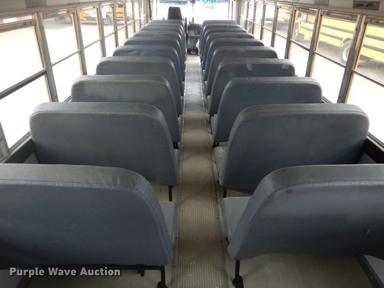 image for item DH8122 2002 Freightliner  Thomas Built school bus