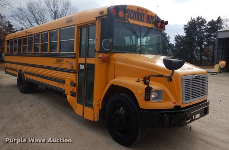 image for item DH8123 2003 Freightliner  Thomas Built school bus