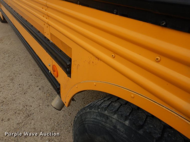 image for item DH8123 2003 Freightliner  Thomas Built school bus