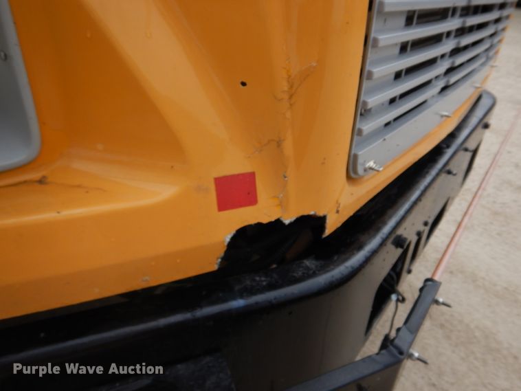 image for item DH8123 2003 Freightliner  Thomas Built school bus