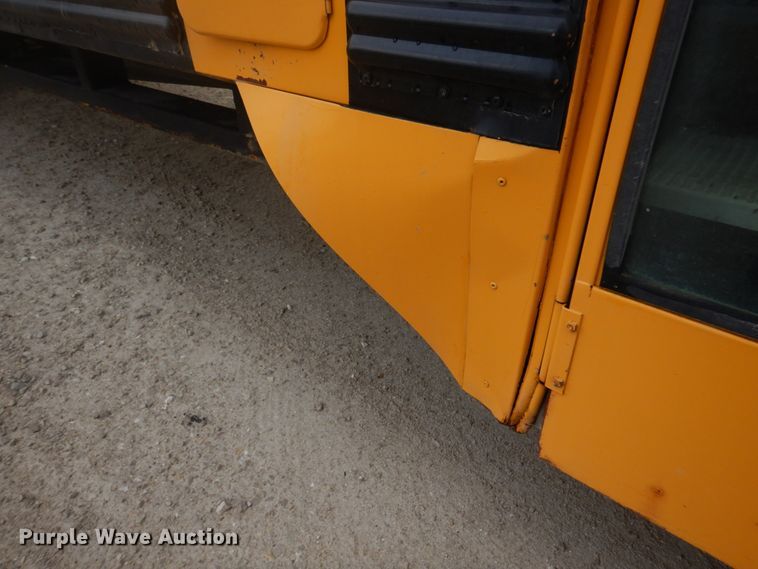 image for item DH8123 2003 Freightliner  Thomas Built school bus