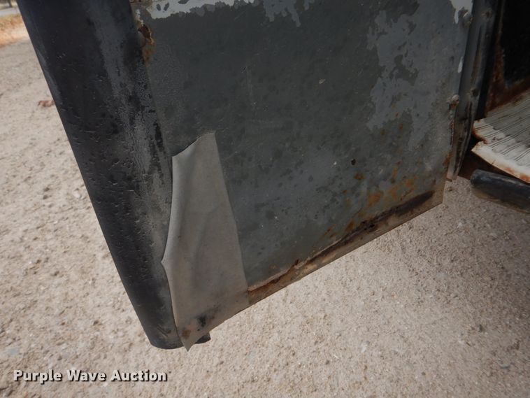 image for item DH8123 2003 Freightliner  Thomas Built school bus