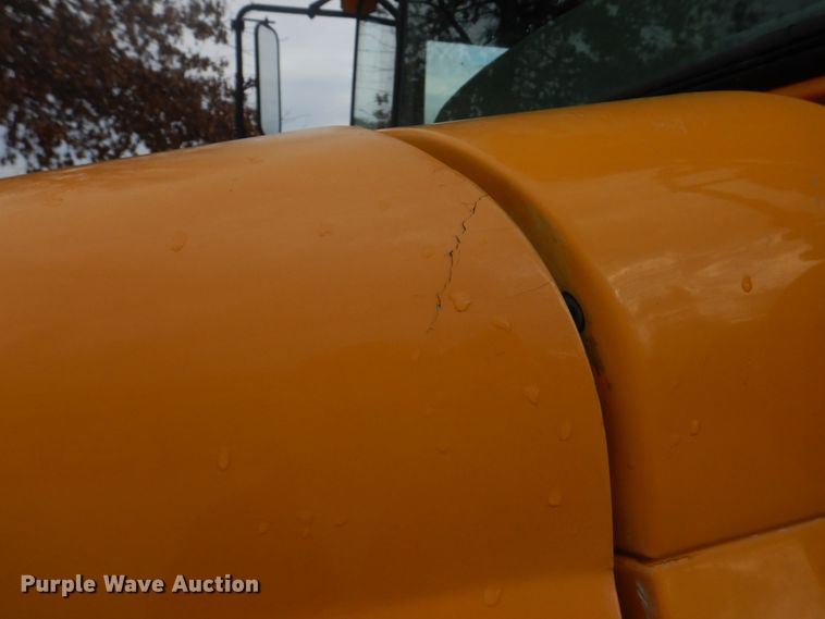 image for item DH8123 2003 Freightliner  Thomas Built school bus