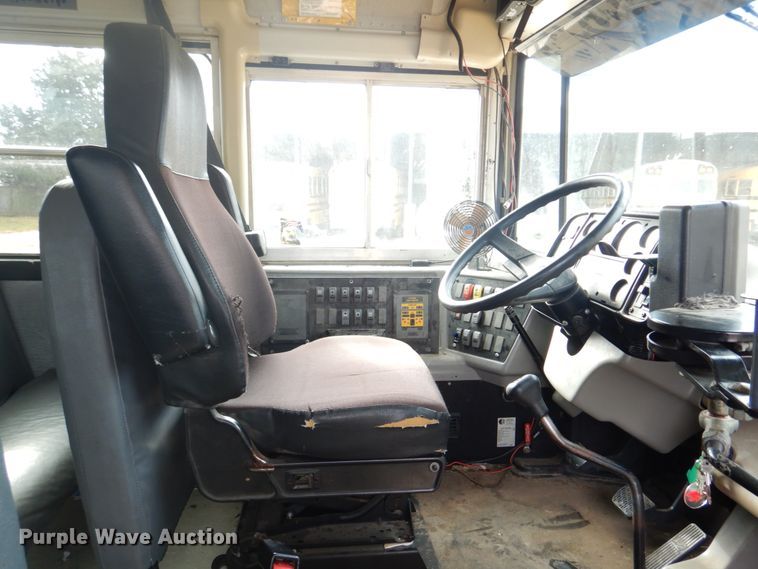 image for item DH8123 2003 Freightliner  Thomas Built school bus