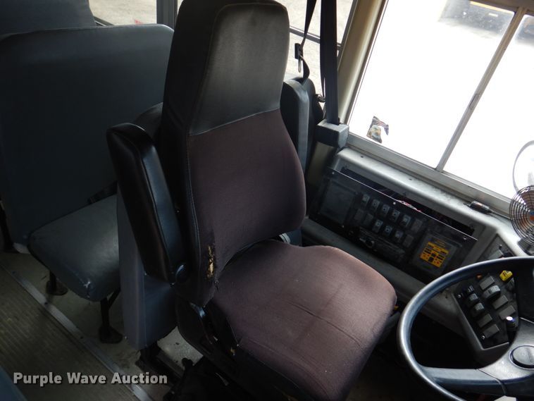 image for item DH8123 2003 Freightliner  Thomas Built school bus