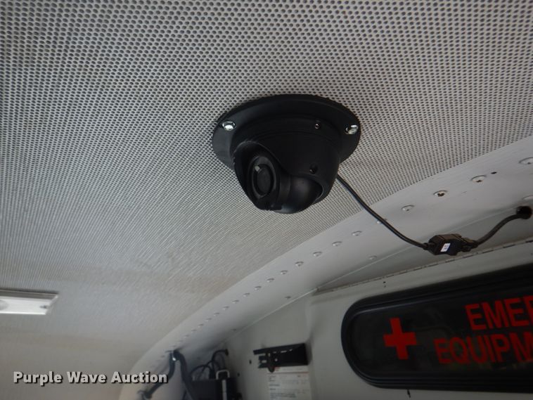 image for item DH8123 2003 Freightliner  Thomas Built school bus