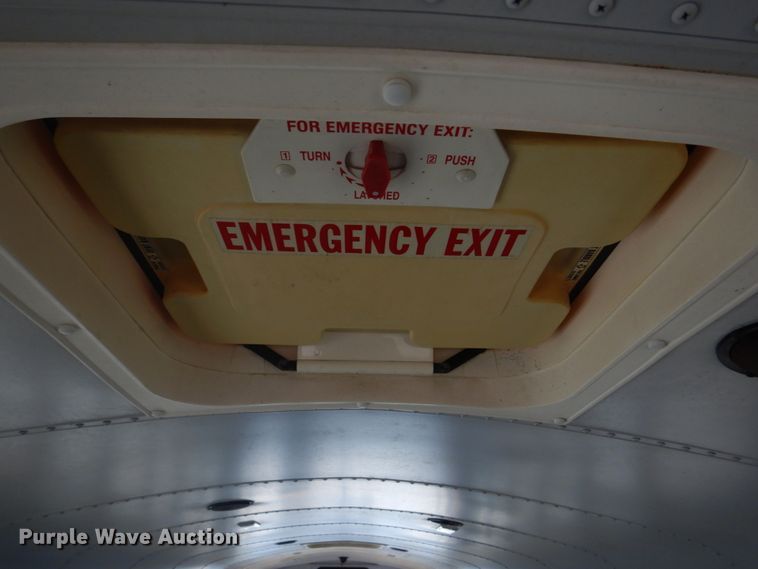 image for item DH8123 2003 Freightliner  Thomas Built school bus