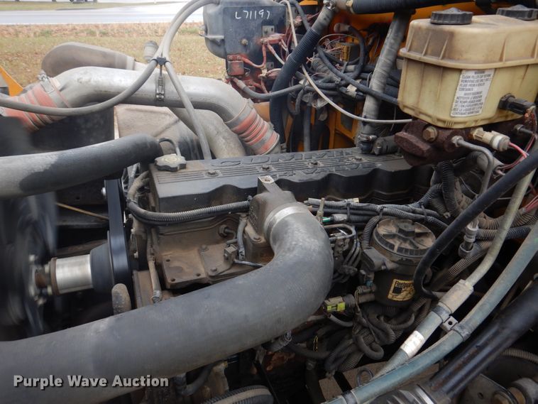 image for item DH8123 2003 Freightliner  Thomas Built school bus