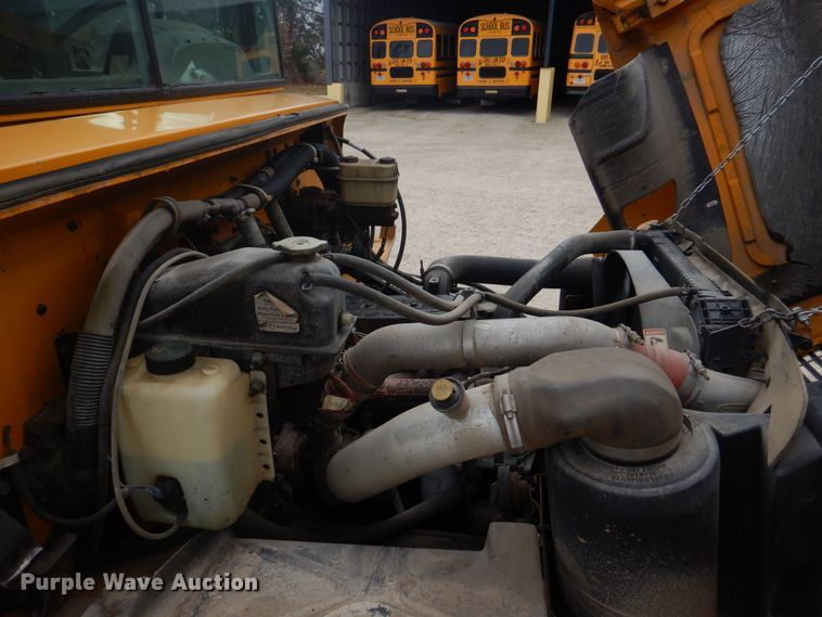 image for item DH8123 2003 Freightliner  Thomas Built school bus